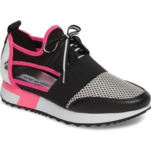 NEW Steve Madden Arctic Athletic Shoes SIZE 7.5M